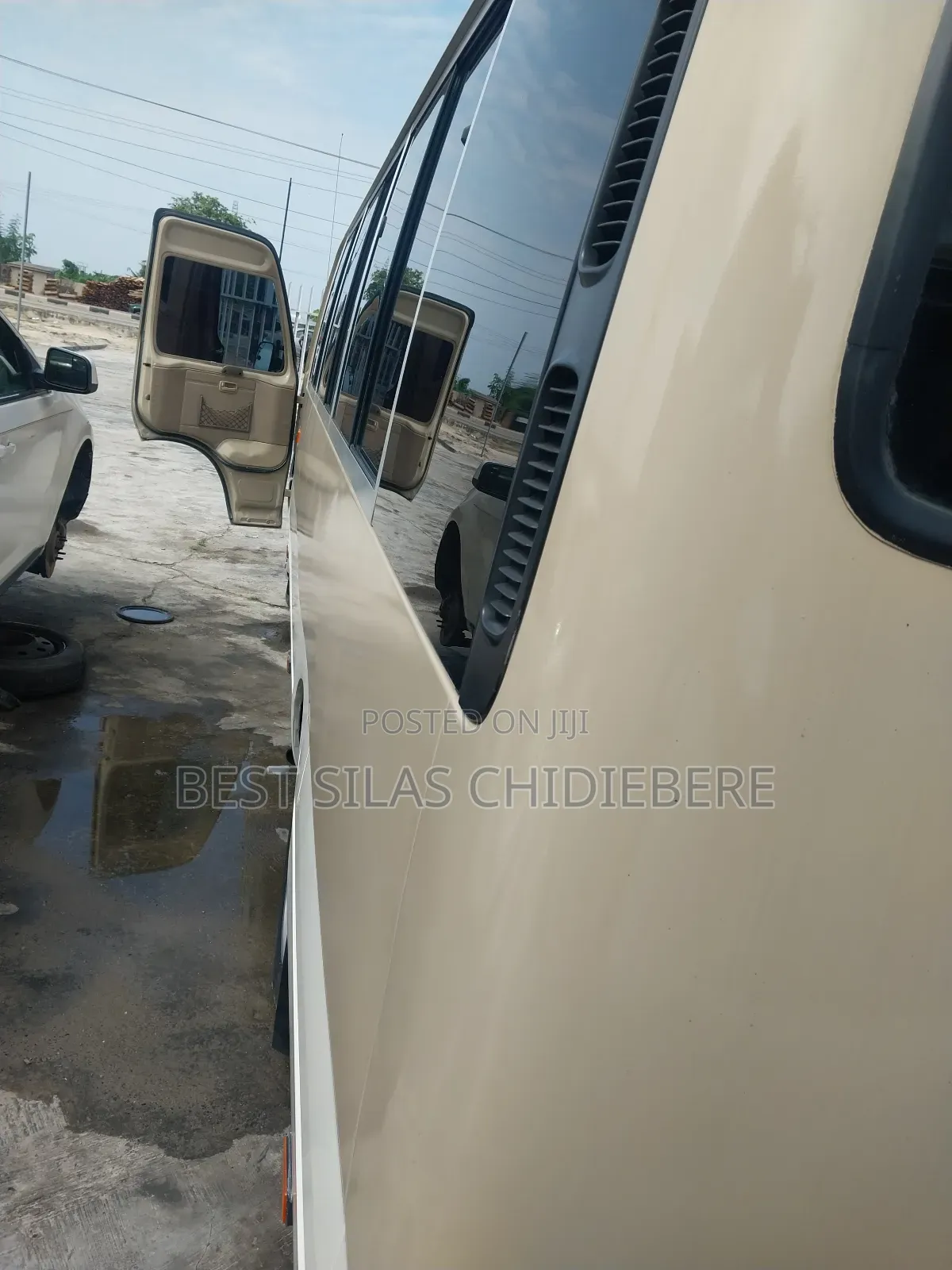 Toyota Coaster 2004 White