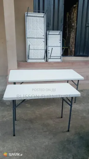 4ft and 5ft Plastic Foldable Table