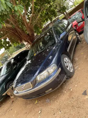 Volvo V70 3.2 2011 Blue