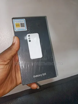 Photo - New Samsung Galaxy S23 128 GB White
