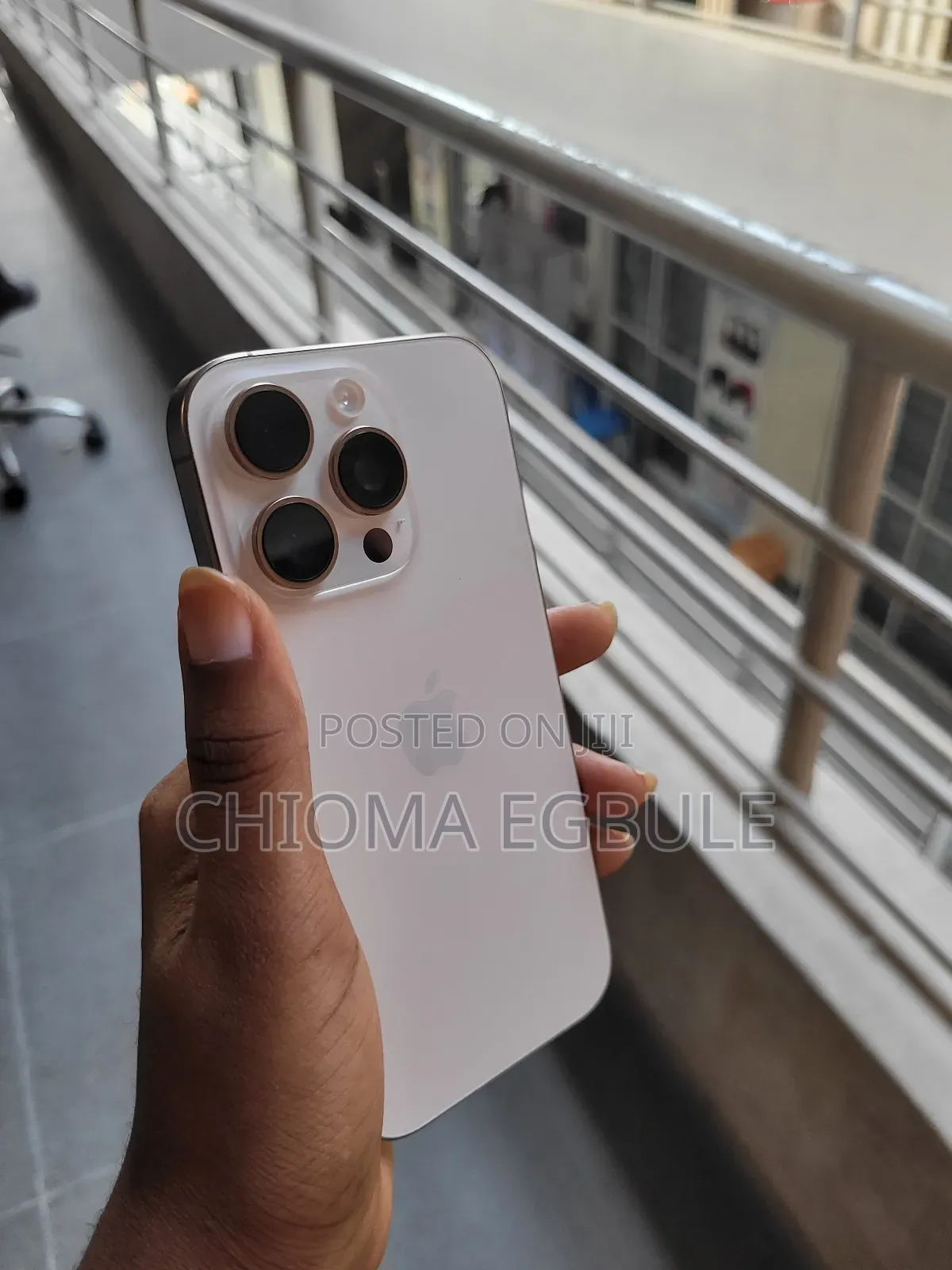 Apple iPhone 16 Pro 512 GB Gold