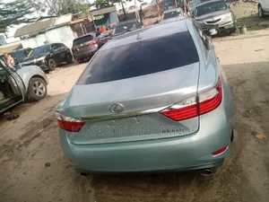 Lexus ES 350 FWD 2014 Blue