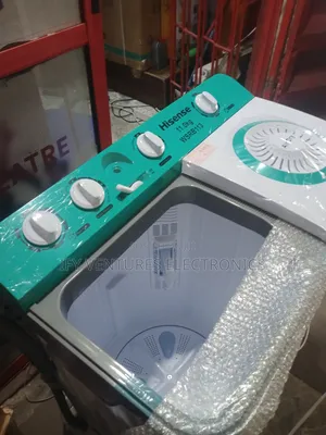 11kg Hisense Twin Top Wash and Spin Washing Machine