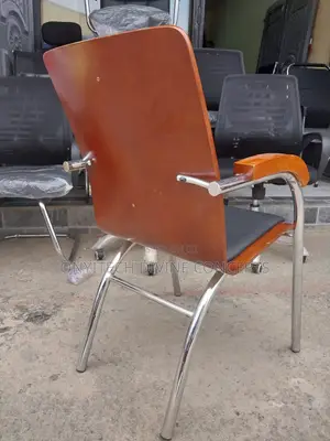 Wooden Visitors Chair With 4 Leg