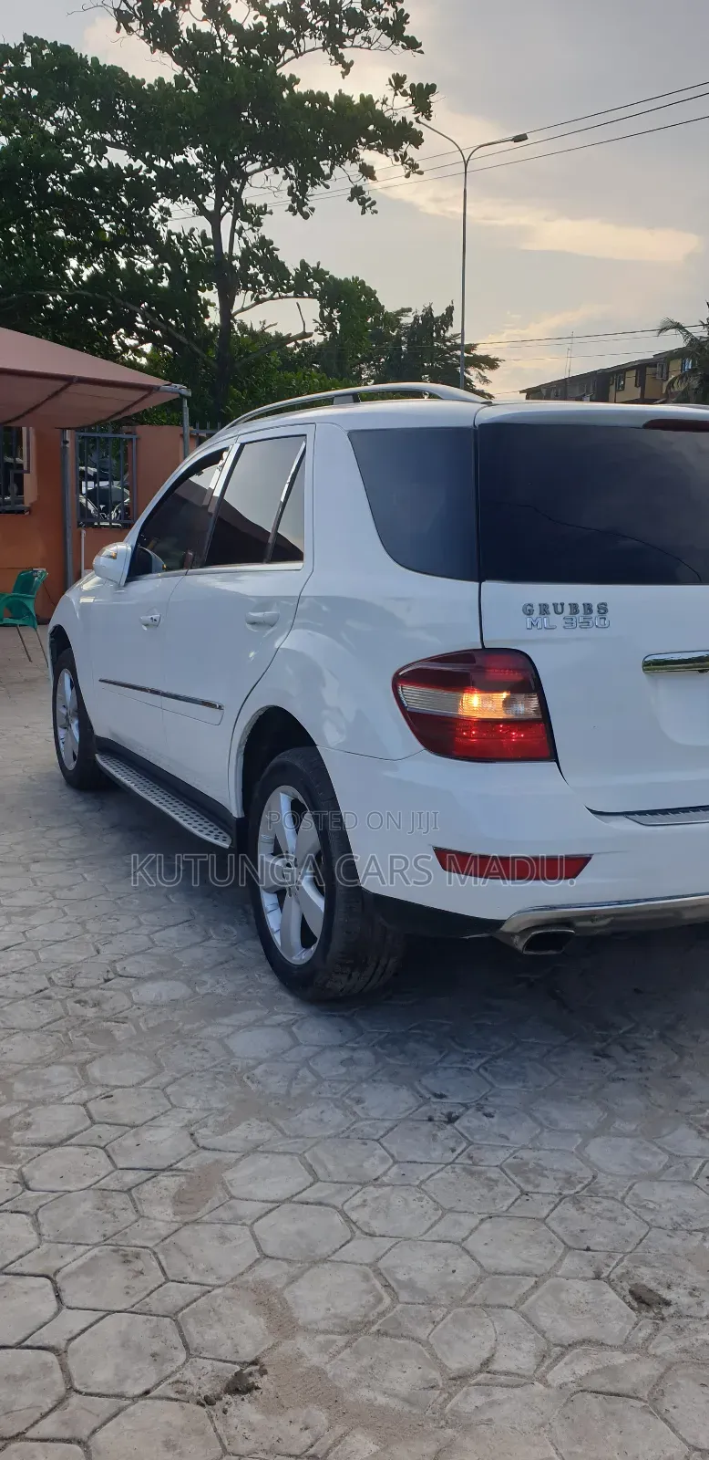 Mercedes-Benz M Class 2010 White