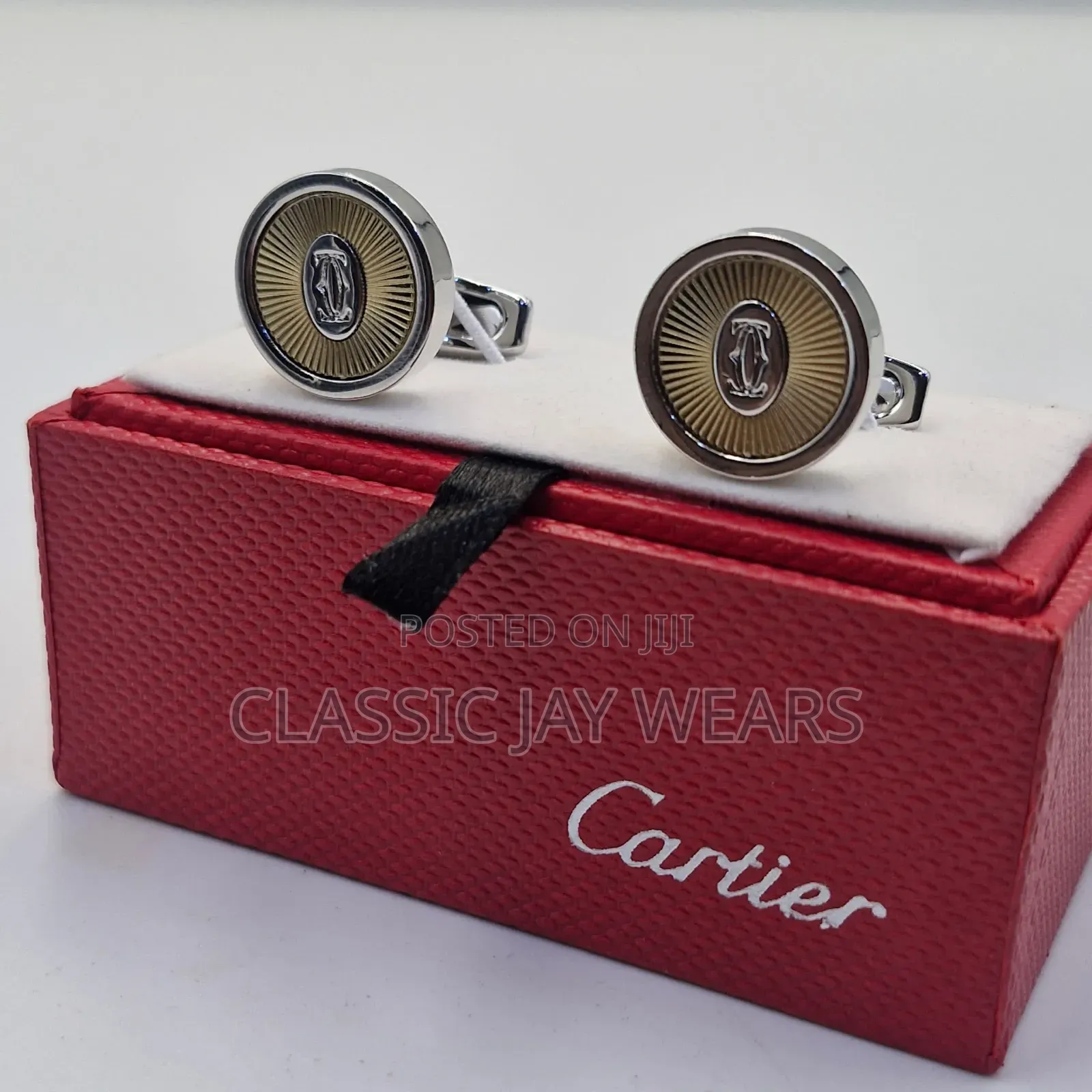Bunch Designer Cartier Cuff Links