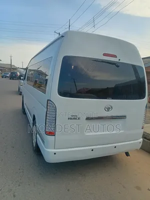Toyota Grand HiAce 2016 White