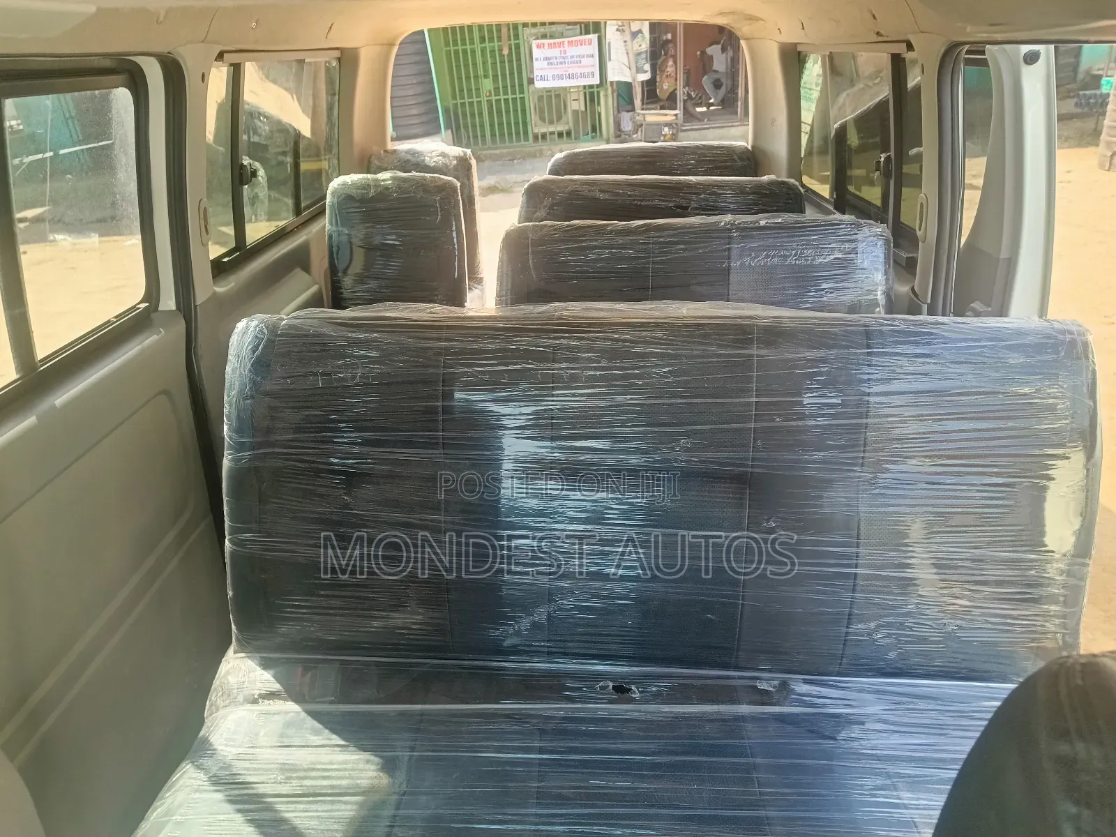 Toyota Grand HiAce 2013 White