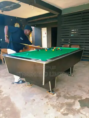 Locally Crafted Snooker Table (7ft) – Accessories Included