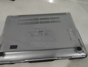Laptop Dell Latitude 5300 4GB Intel Celeron SSD 128GB