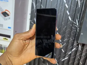 Samsung Galaxy Z Fold 4 Followcome Outer Screen