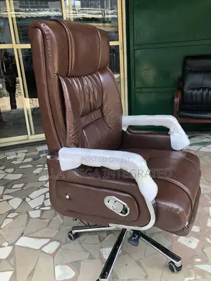 Executive Swivel Office Chair
