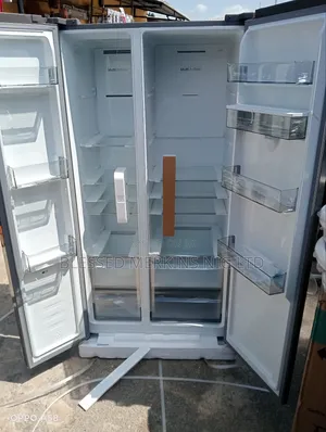 Hisense Side by Side Fridge With Water Dispenser 529litres