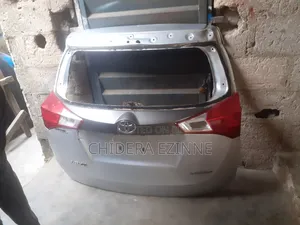 Toyota Rav4 2014 to 2015 Model Booth