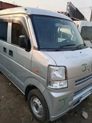 Suzuki Every 2022 Silver