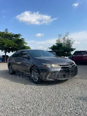Toyota Camry SE 4dr Sedan (2.5L 4cyl 6A) 2016 Gray