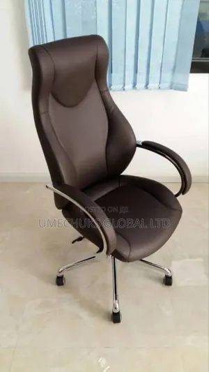 Strong Quality Executive Office Swivel Chair