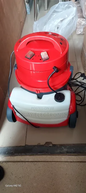 Industrial Vacuum Cleaner