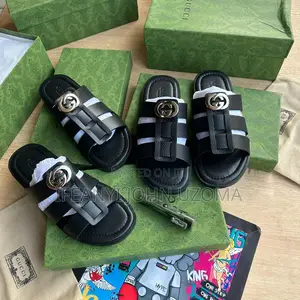 Gucci Luxury Black Slippers