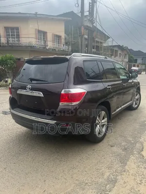 Toyota Highlander Limited 2012 Burgundy