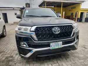 Toyota Land Cruiser 4.5 V8 GX-R 2013 Black