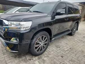 Toyota Land Cruiser 4.5 V8 GX-R 2013 Black