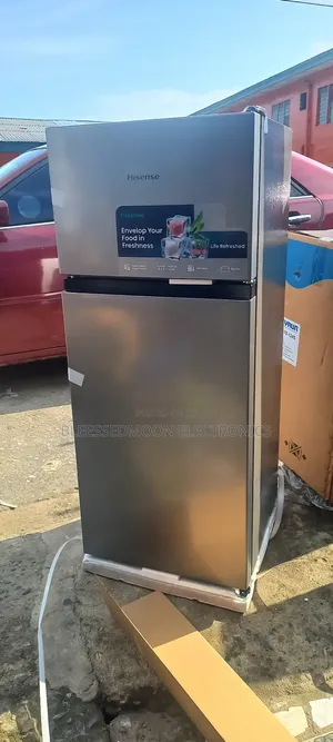 Hisense Standing Fridge 172liters