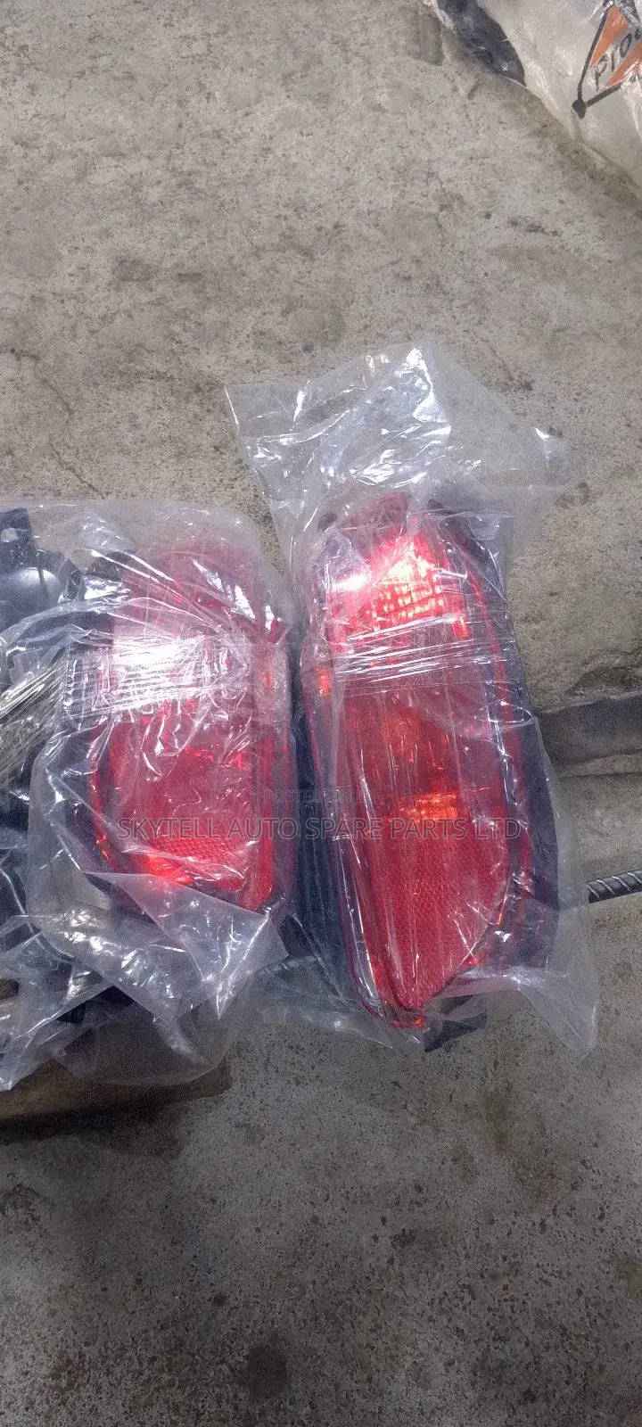 Back Bumper Reflector Lexus Rx 330