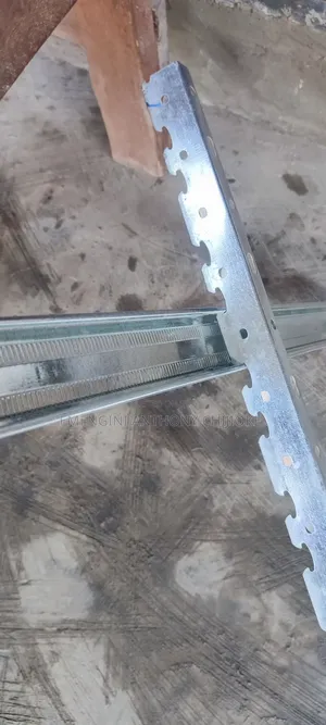 Ceiling Hanger
