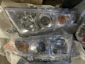 Brand New Headlamp for Toyota Highlander 012 Direct