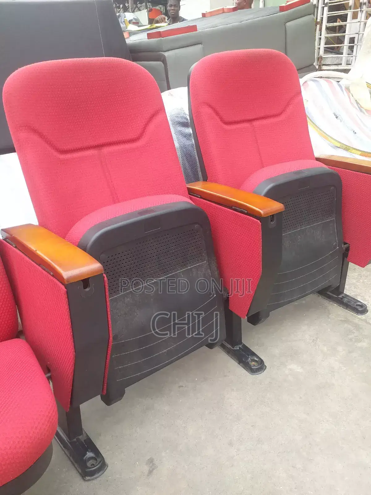 Uk Standard Chair