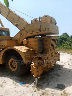 35tons 4by4 Caterpillar Crane