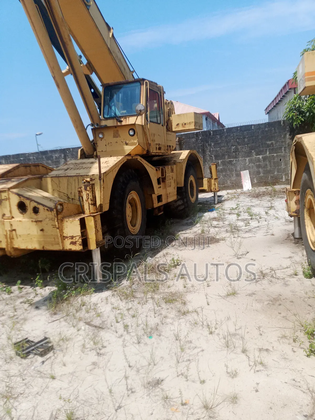 35tons 4by4 Caterpillar Crane