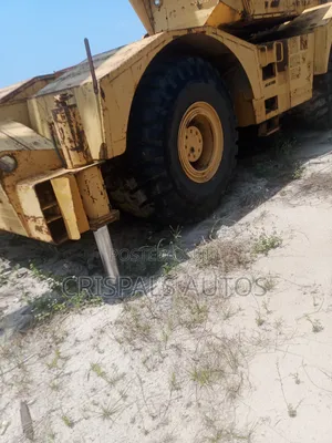 35tons 4by4 Caterpillar Crane