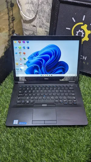 Laptop Dell Latitude E7470 8GB Intel Core I7 SSD 256GB