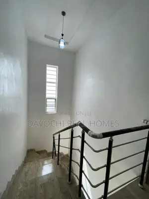 4bdrm Duplex in Ikota for rent