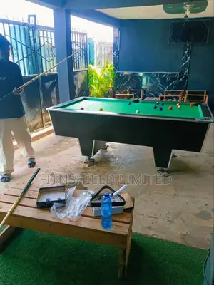 Local 7ft Snooker Table W/ Full Set