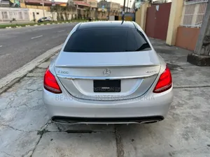 Mercedes-Benz C300 Base AWD 4Matic Sedan (2.0L 4cyl 7A) 2015 Silver