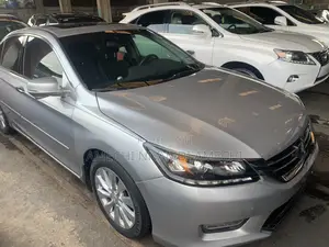 Honda Accord EX-L V-6 2dr Coupe (3.5L 6cyl 6A) 2015 Silver