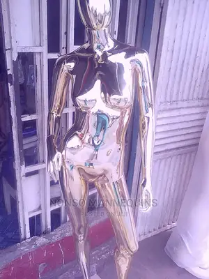 Female Gold Faceless Mannequin