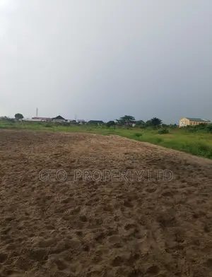 17 Acres ( 102 Plots) for Sell in Lakowe on the Road Side.