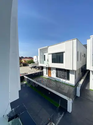 4bdrm Duplex in Agungi for sale