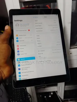Apple iPad Wi-Fi 32 GB Silver