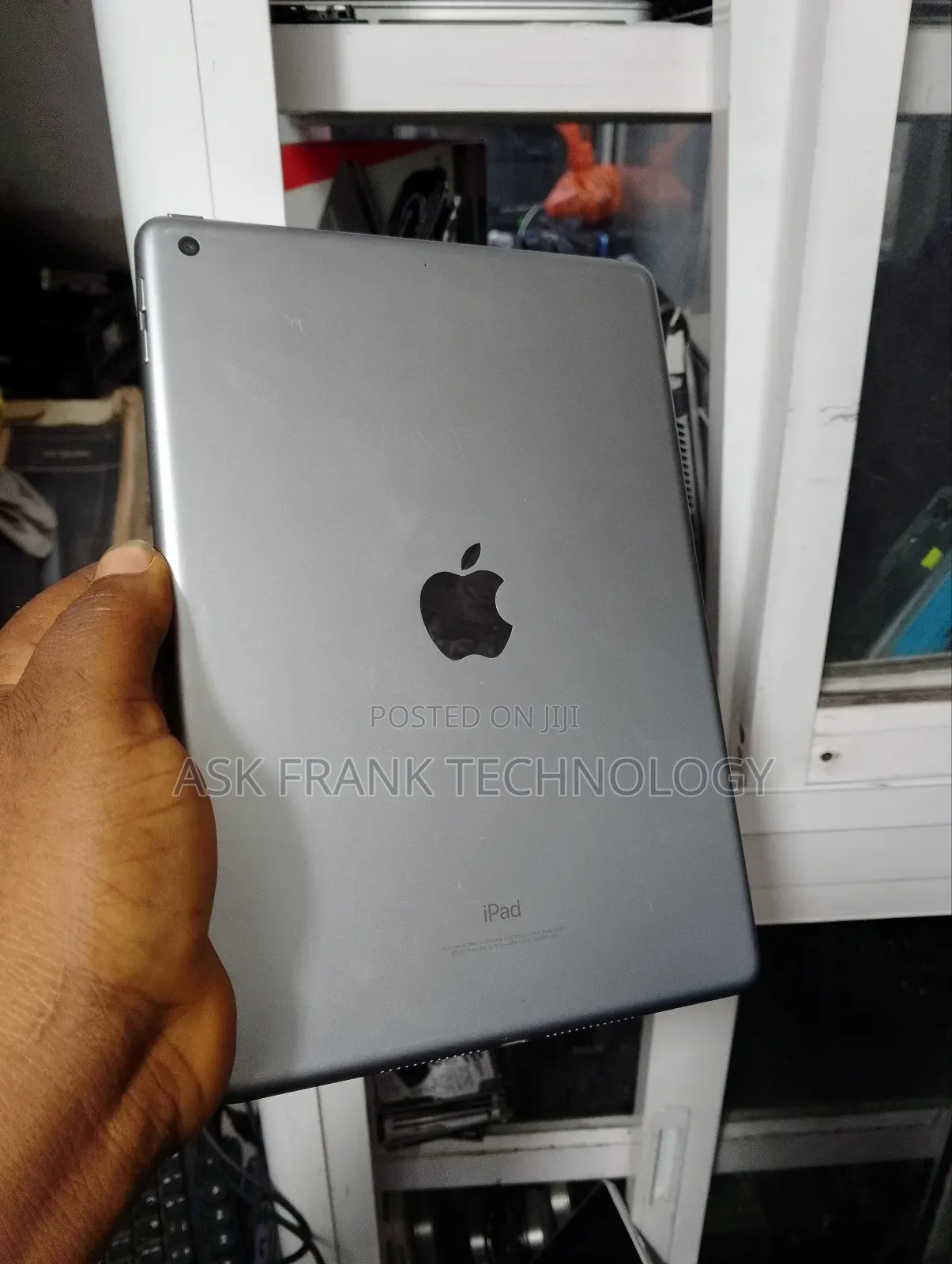Apple iPad Wi-Fi 32 GB Silver