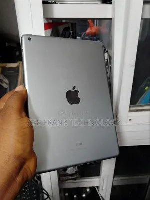 Apple iPad Wi-Fi 32 GB Silver
