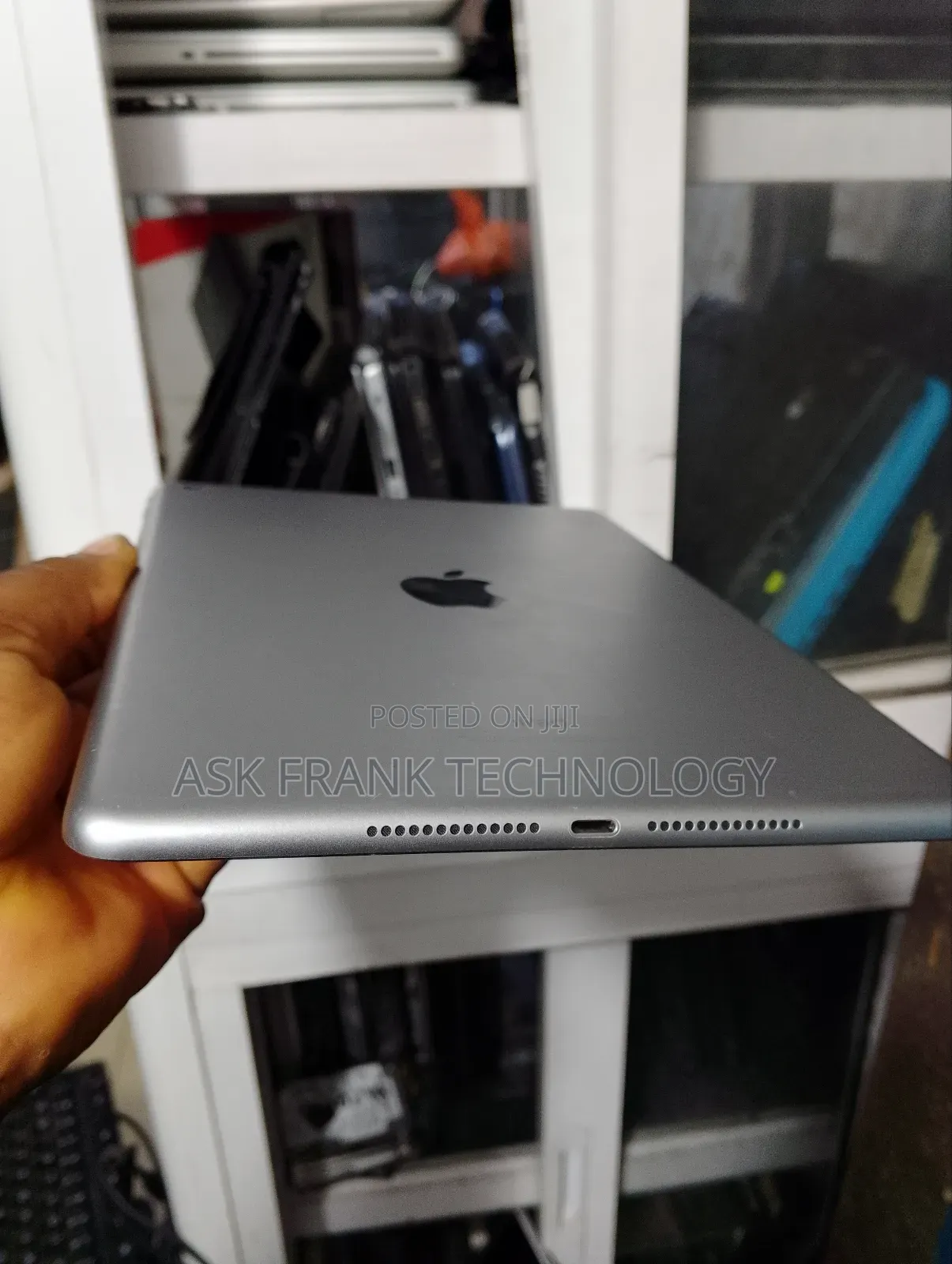 Apple iPad Wi-Fi 32 GB Silver
