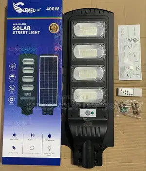 Photo - All-in-One 4-Eye Solar Street-Light 400w