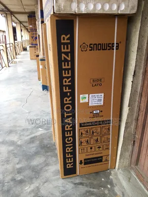 Snowsea Refrigerator. Model BCD-298. Silver Color