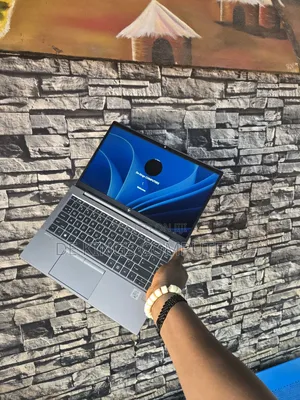 Laptop HP ZBook Firefly 14 G7 16GB Intel Core i5 SSD 256GB