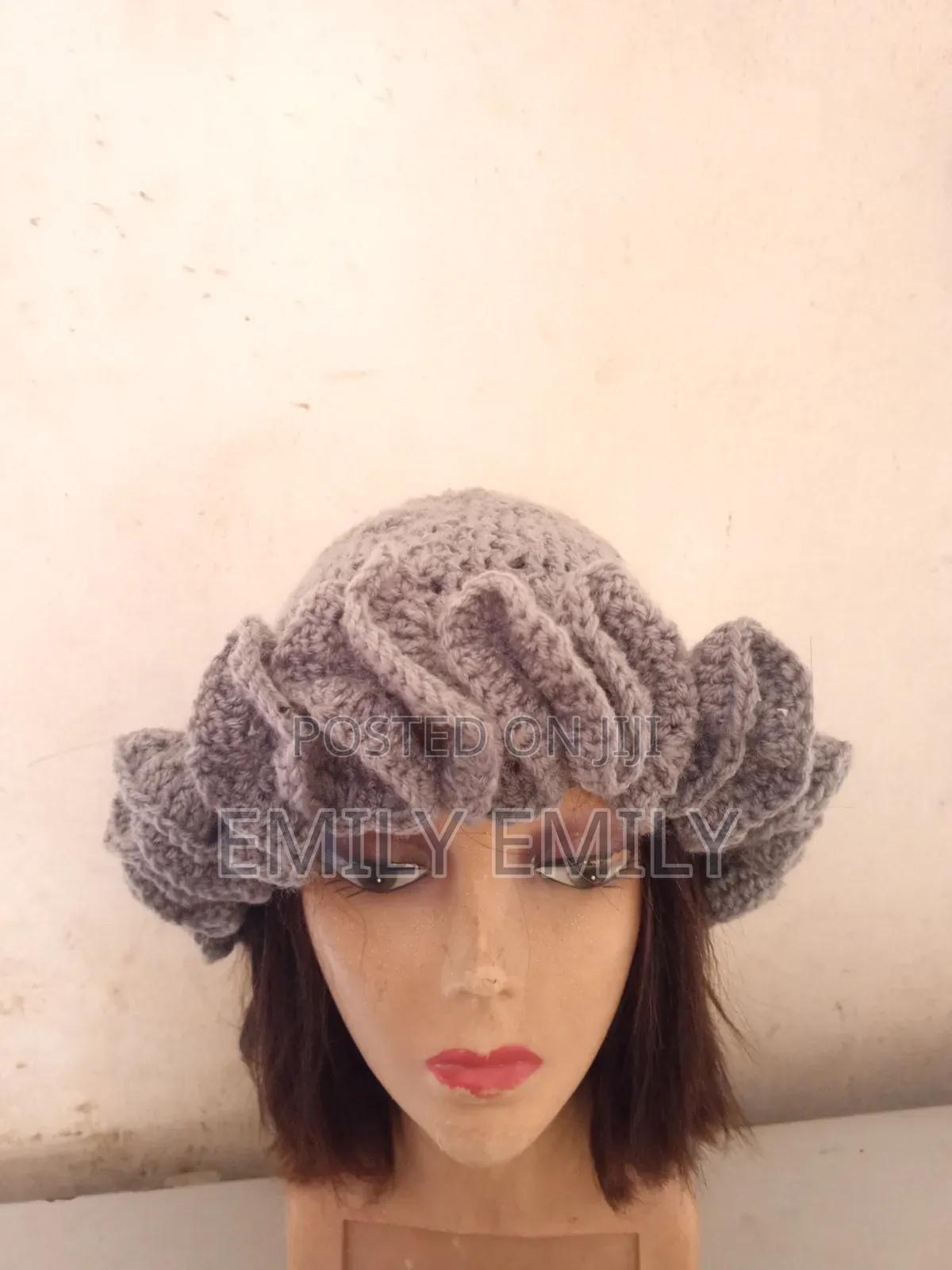 Ruffle Hat
